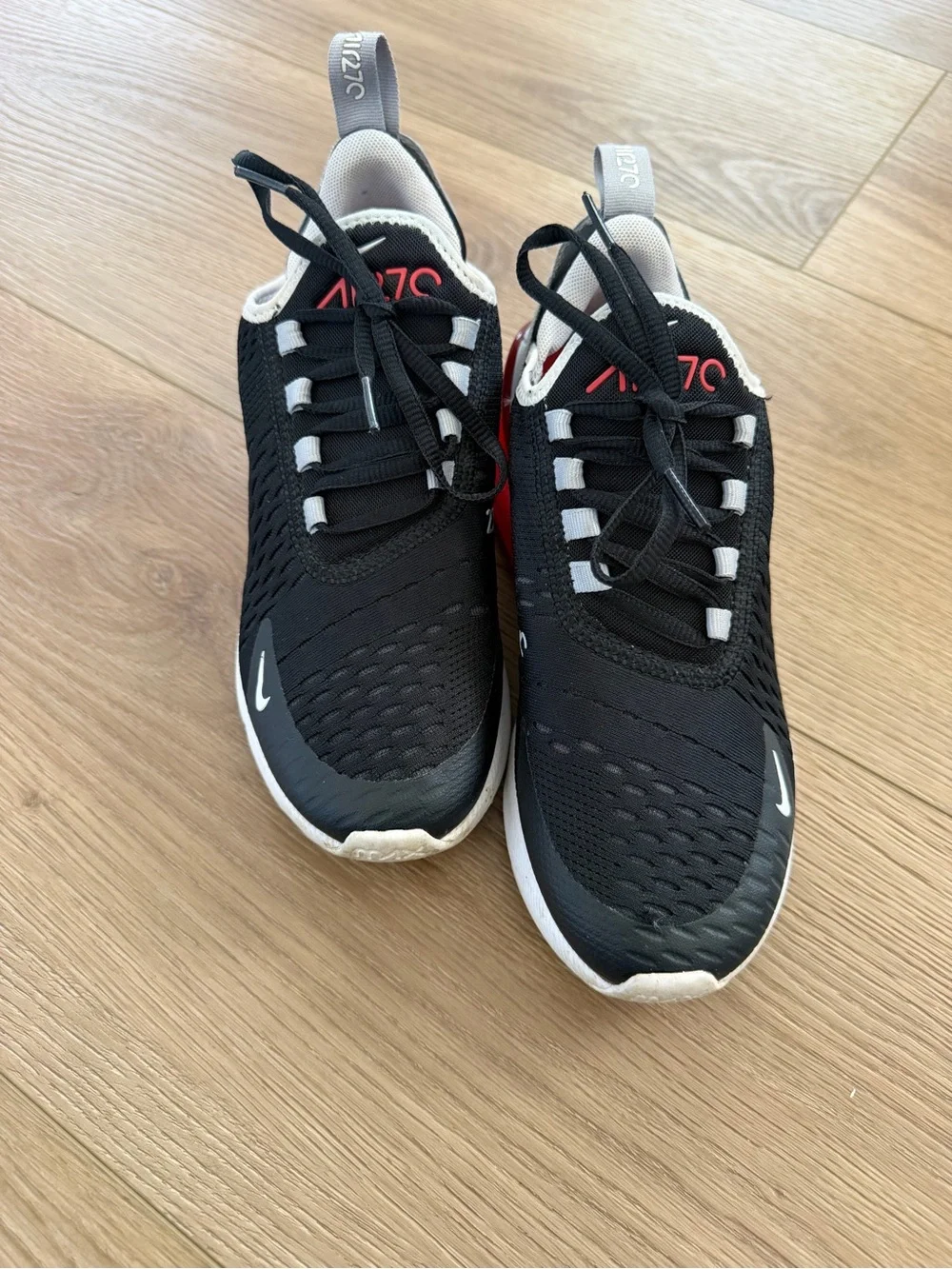 Nike Air Max 270 Black Red Grey Sneakers Mens 4Y / Womens 5.5